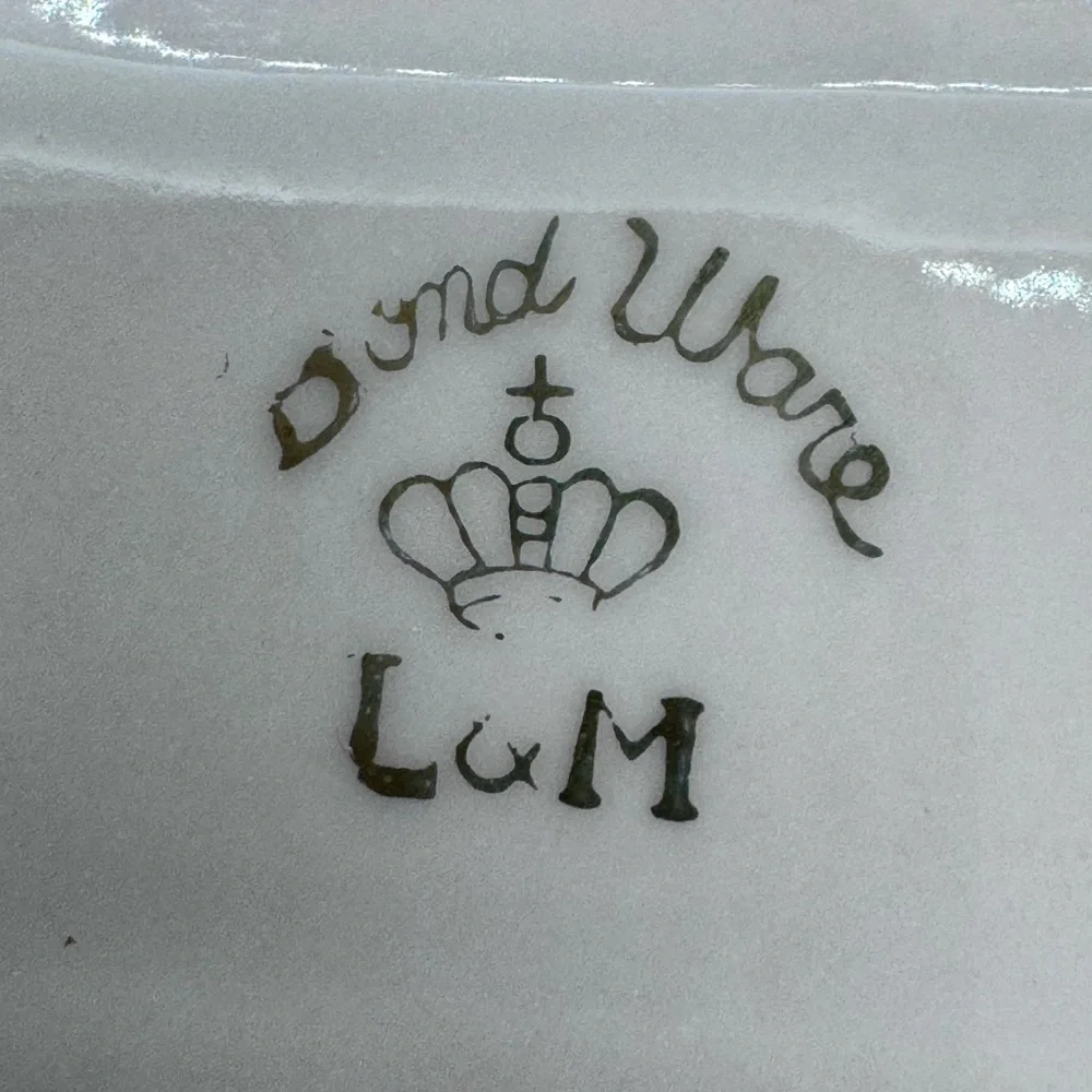 Vintage Lipper & Mann Bond Ware Pink Porcelain with Gold Accent Trinket Box